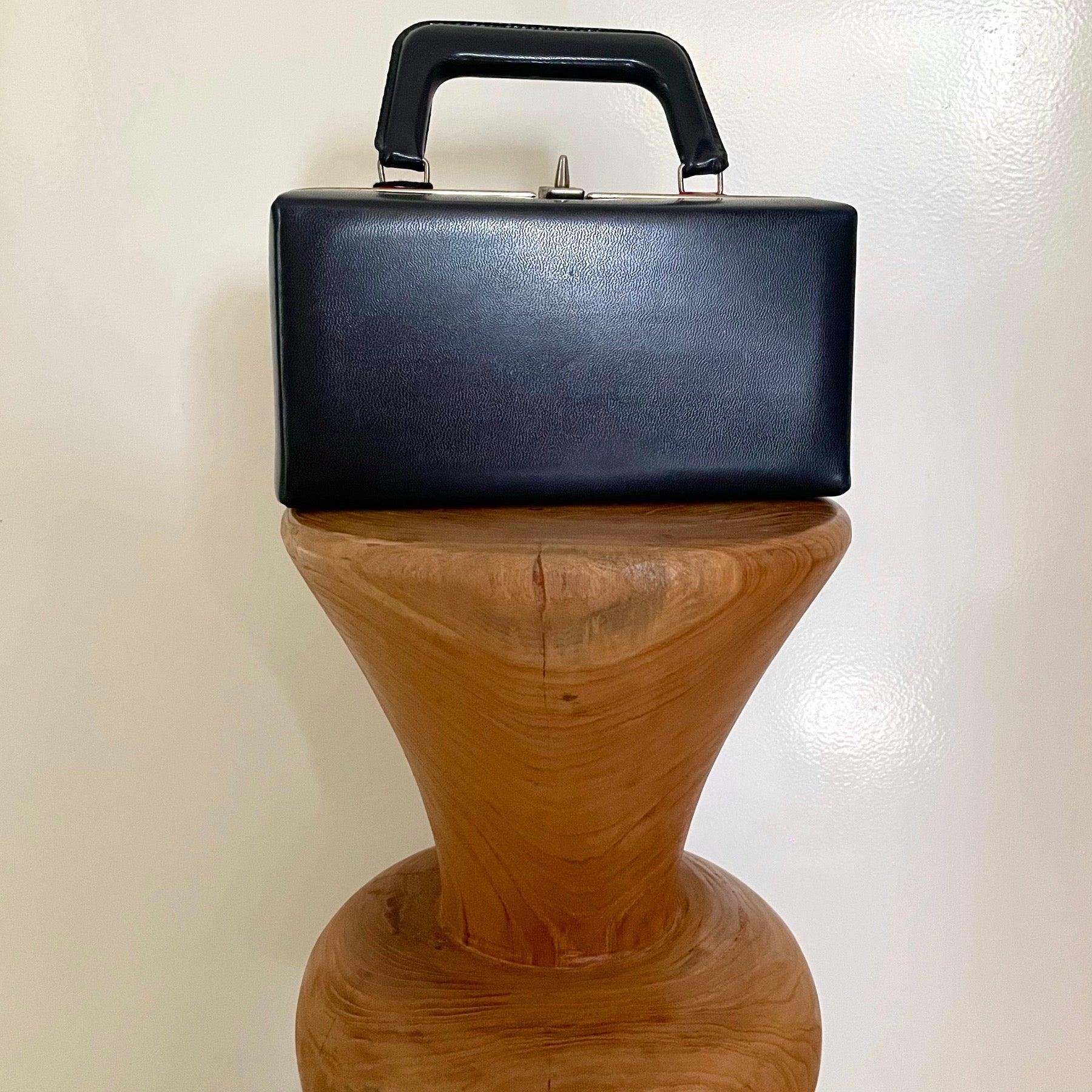 Vintage 1960s Moddish Navy vegan leather bag - WŪHAŪS