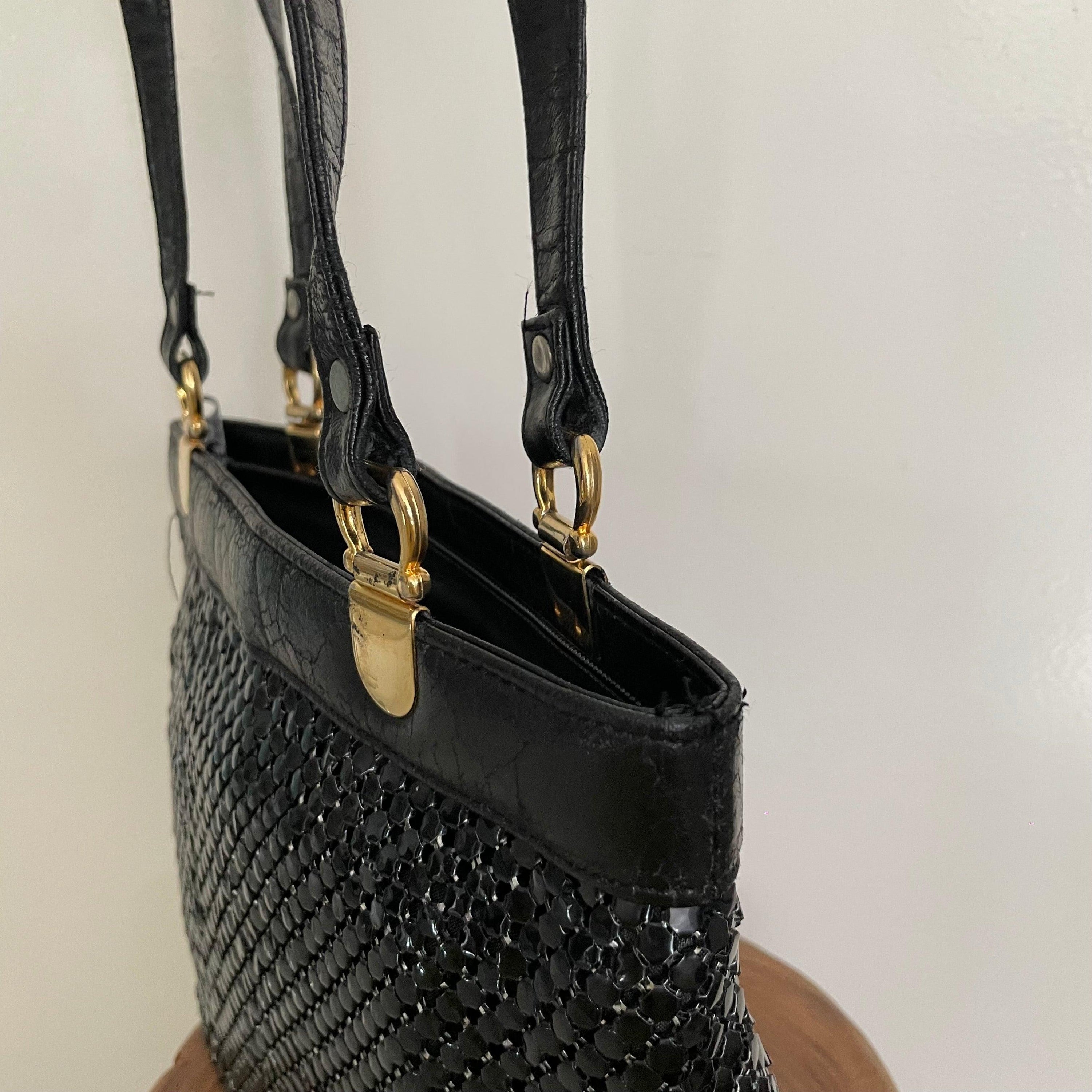 Vintage 1970s Black Glo-Mesh Shoulder bag - WŪHAŪS