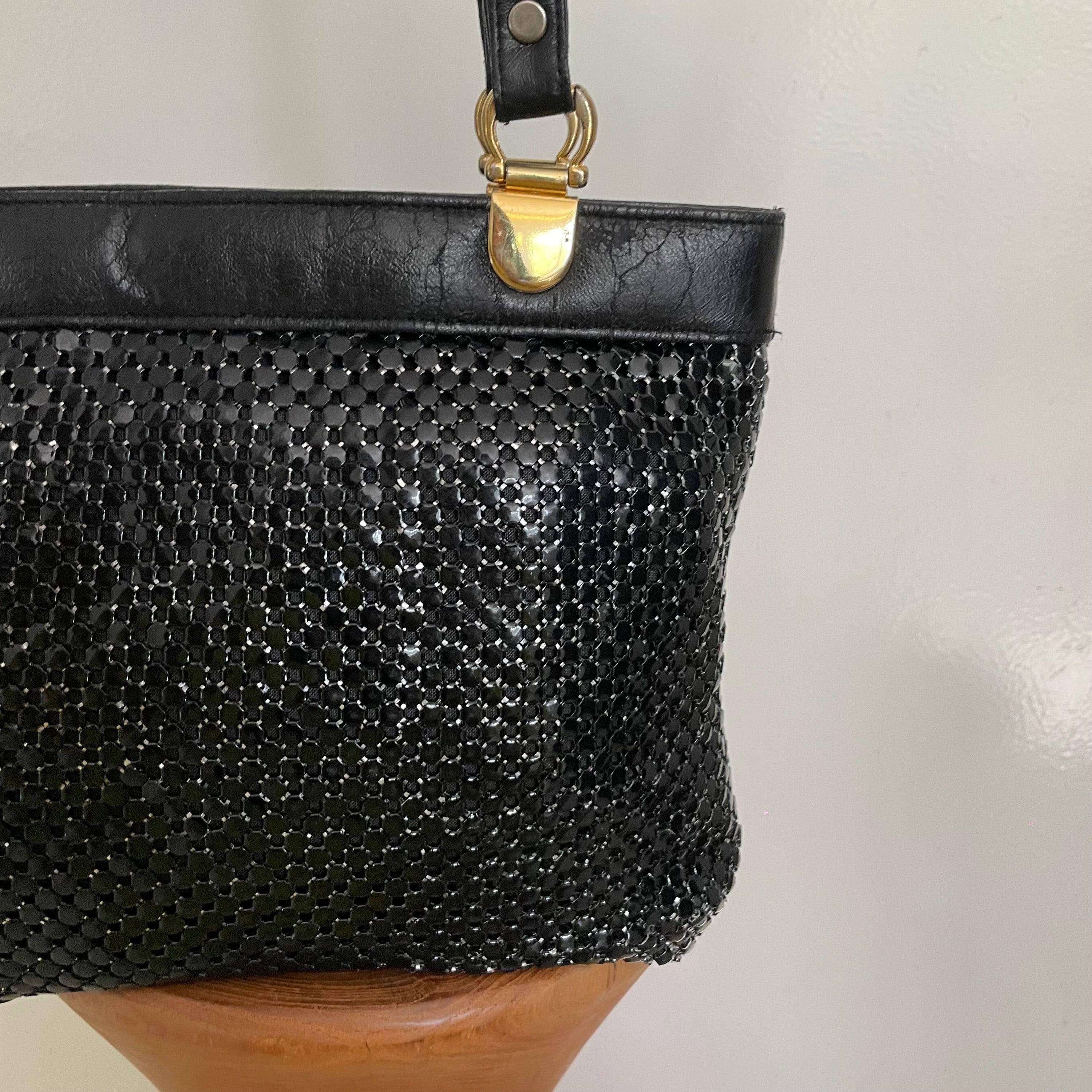 Vintage 1970s Black Glo-Mesh Shoulder bag - WŪHAŪS