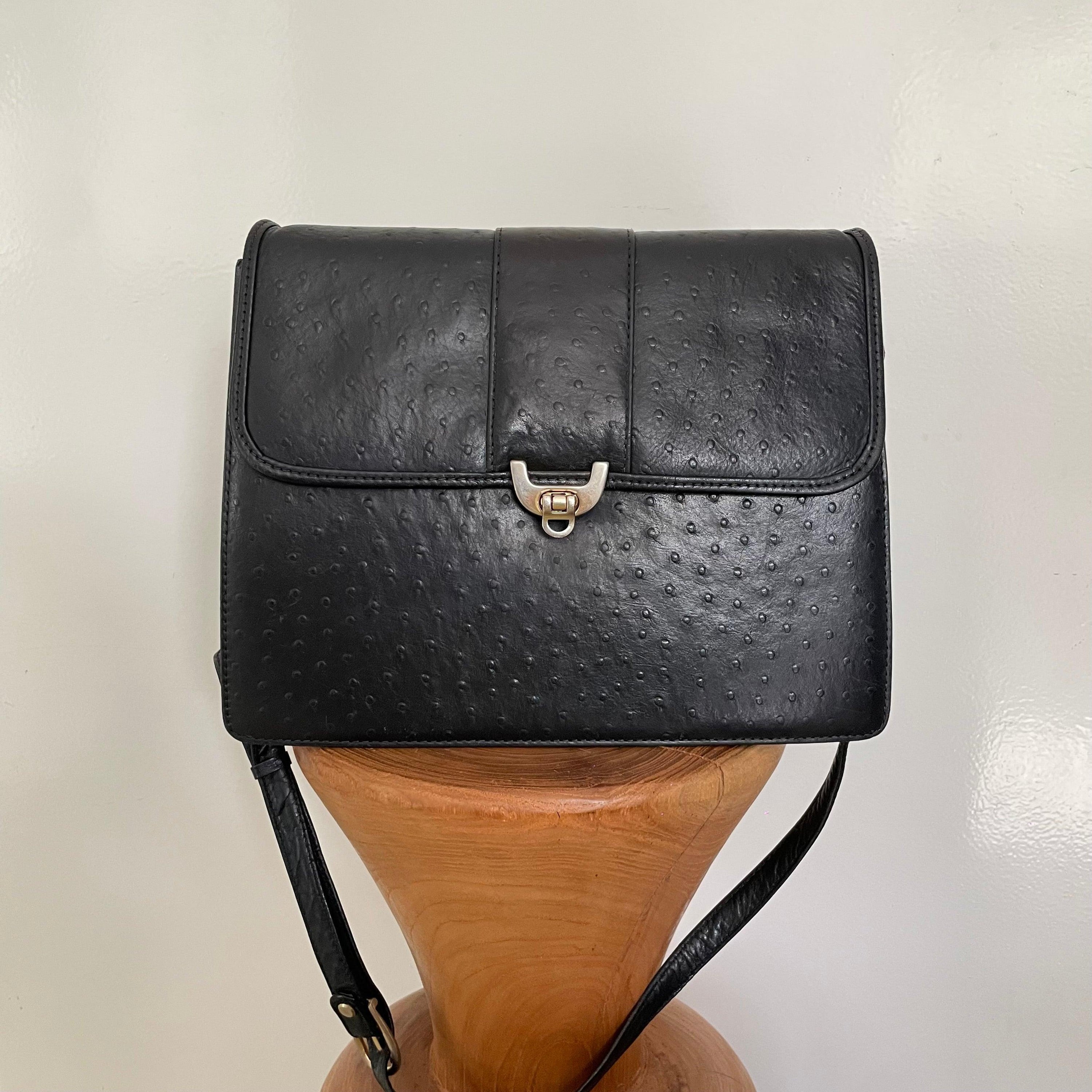 Vintage 1980s black leather bag with detailed front gold clasp - WŪHAŪS