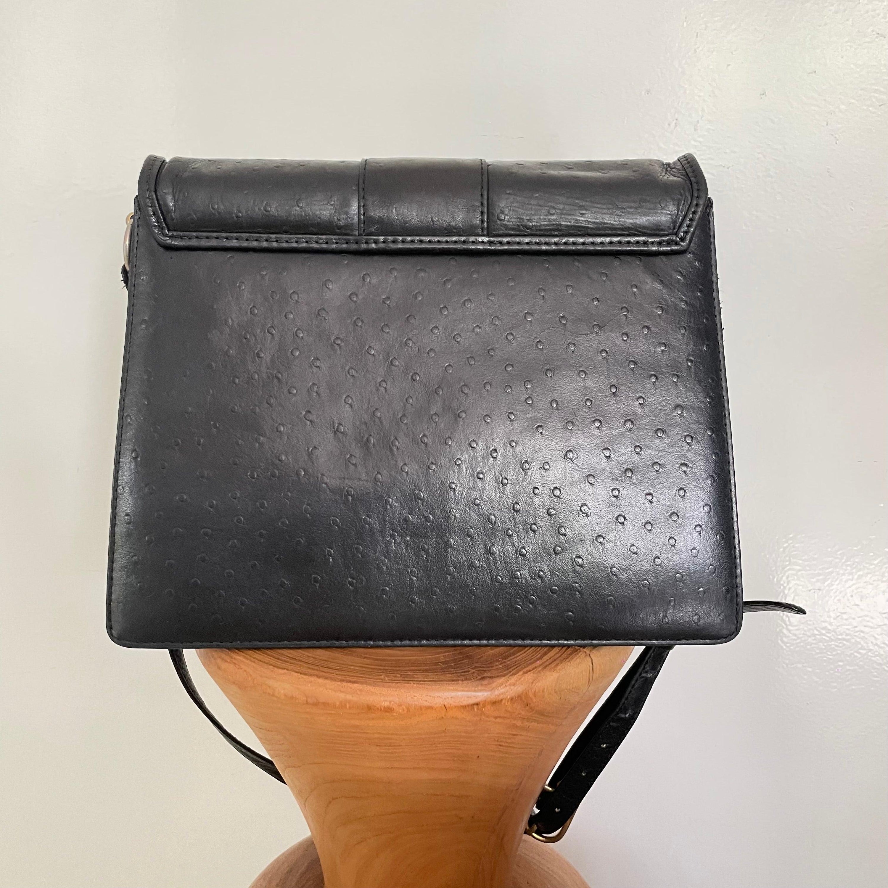 Vintage 1980s black leather bag with detailed front gold clasp - WŪHAŪS